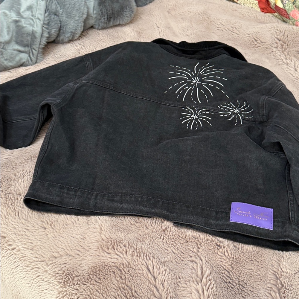 New Black Denim Jacket with Heart Embroidery Taylor swift - Picture 9 of 9